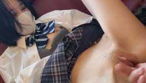 FC2-PPV-2509853 그 하얀 피부의 소녀 질내사정