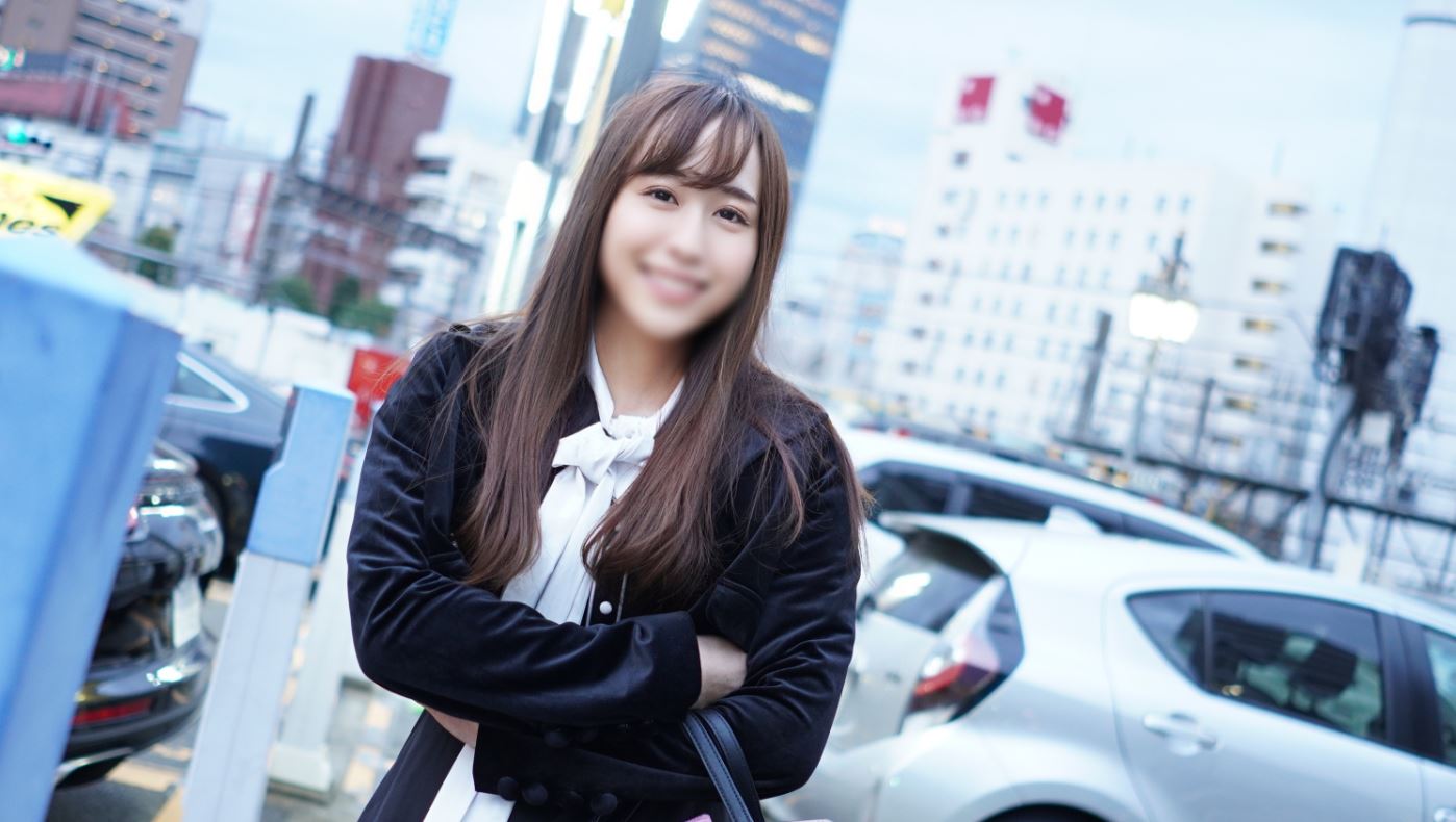 FC2-PPV-3137016 즉석 인터뷰 여대생 만나 3분 만에 노콘 질내사정 펠라치오