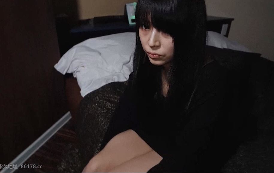 FC2-PPV-4343429 나이를 속였어. 질내사정