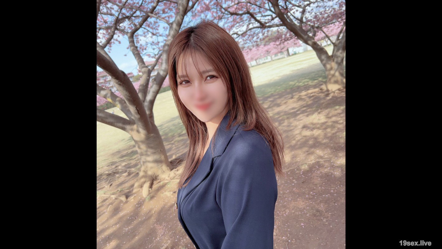 FC2-PPV-4440630 성욕이 올라 이성을 잃고, 비명과 함께 쾌락에 빠지고 초민감한 몸에 두 번 사정하고 입에 사정