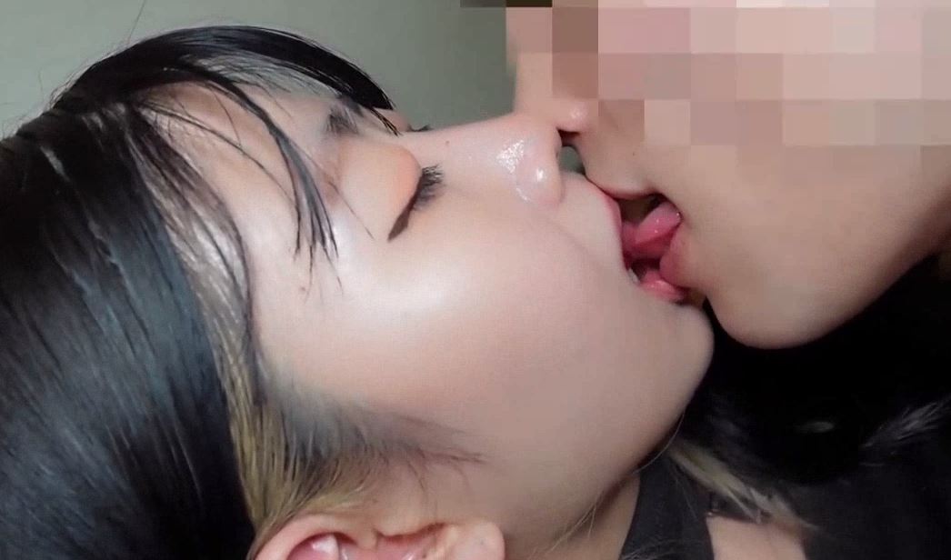 FC2-PPV-4484219 미츠루 단과 같은 성적 매력을 가진 20대 모델. 그녀의 핑크 젖꼭지는 발기를 유발합니다. 그녀의 몸에 사로잡혀 3번이나 질내사정