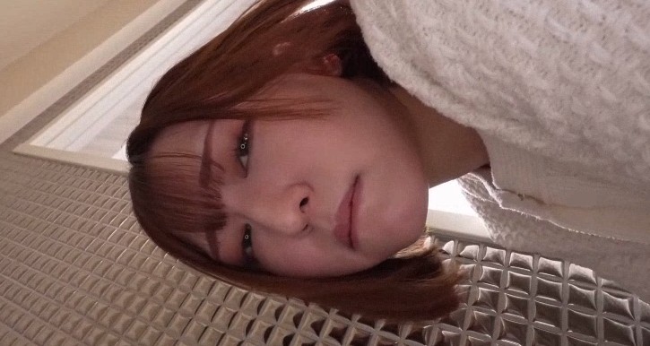 FC2-PPV-4637007 남편의 경제적 어려움으로 인해 곤경에 처한 유부녀 2회 연속 질내사정