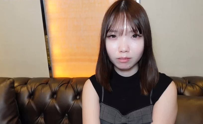 FC2-PPV-4738922 우에노의 걸즈바에서 일하는 카와시마는 갚을 수 없어 저항해도 질내사정